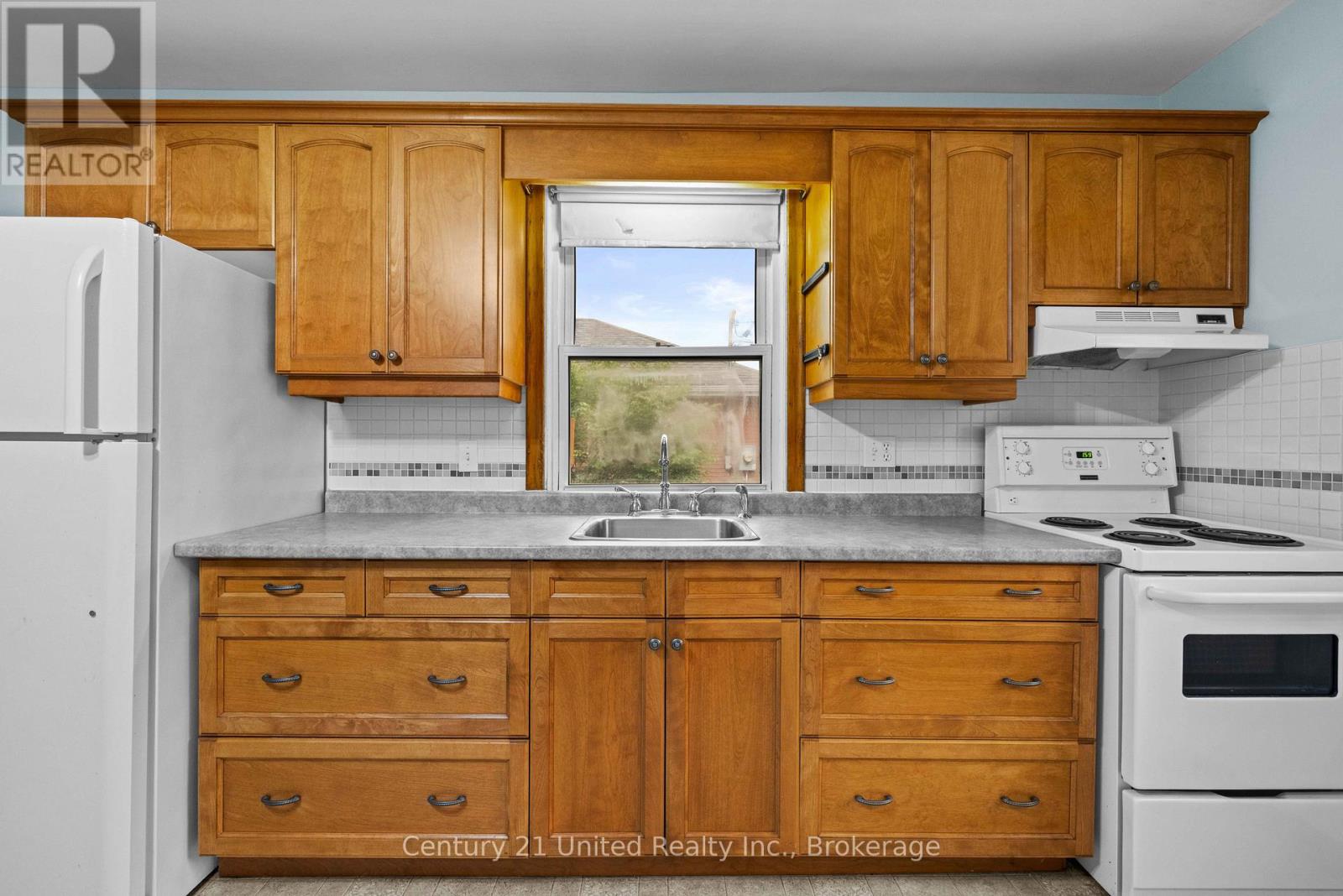 377 CHESTERFIELD AVENUE - 8
