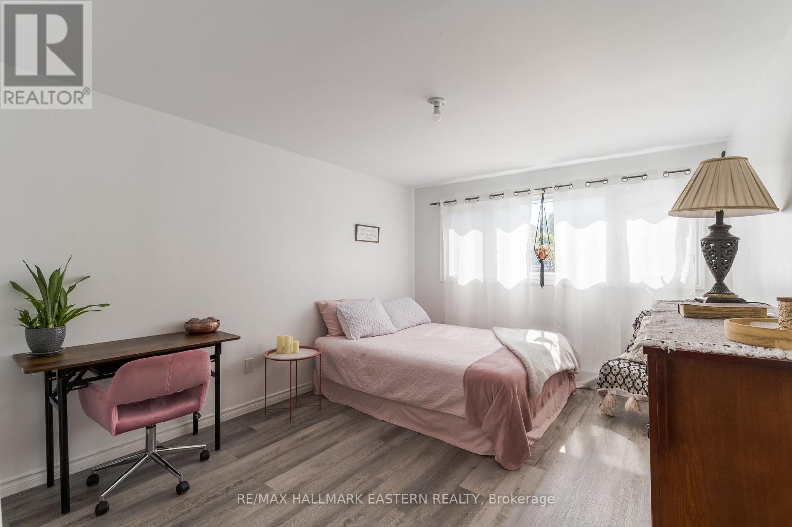 210 MAXWELL AVENUE - 17