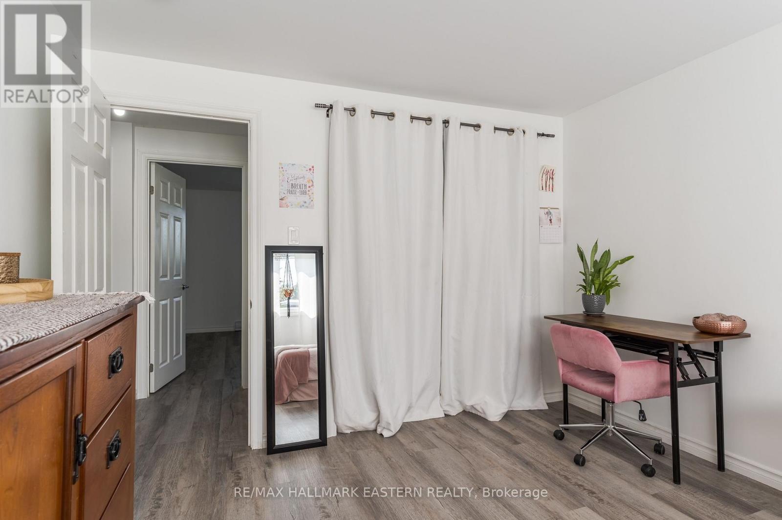 210 MAXWELL AVENUE - 18