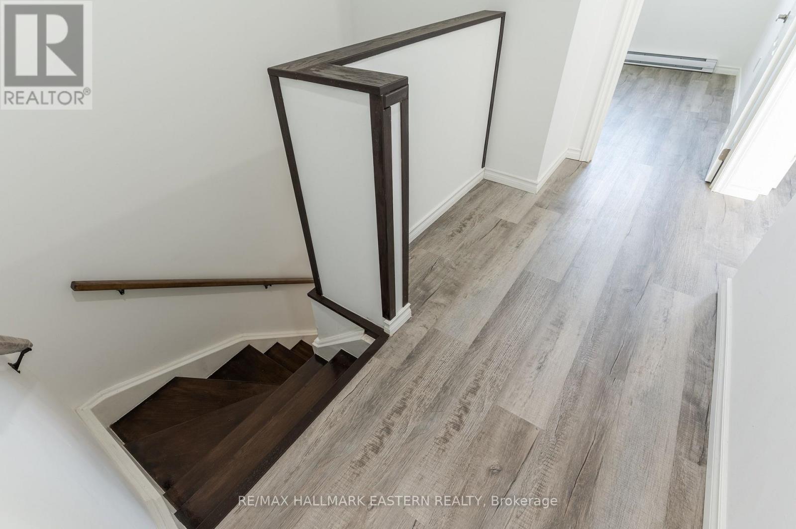 210 MAXWELL AVENUE - 24