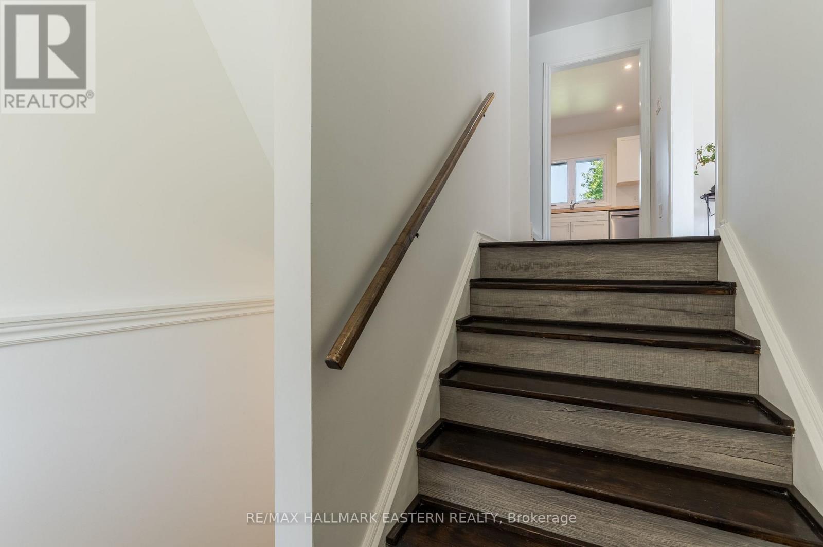 210 MAXWELL AVENUE - 26