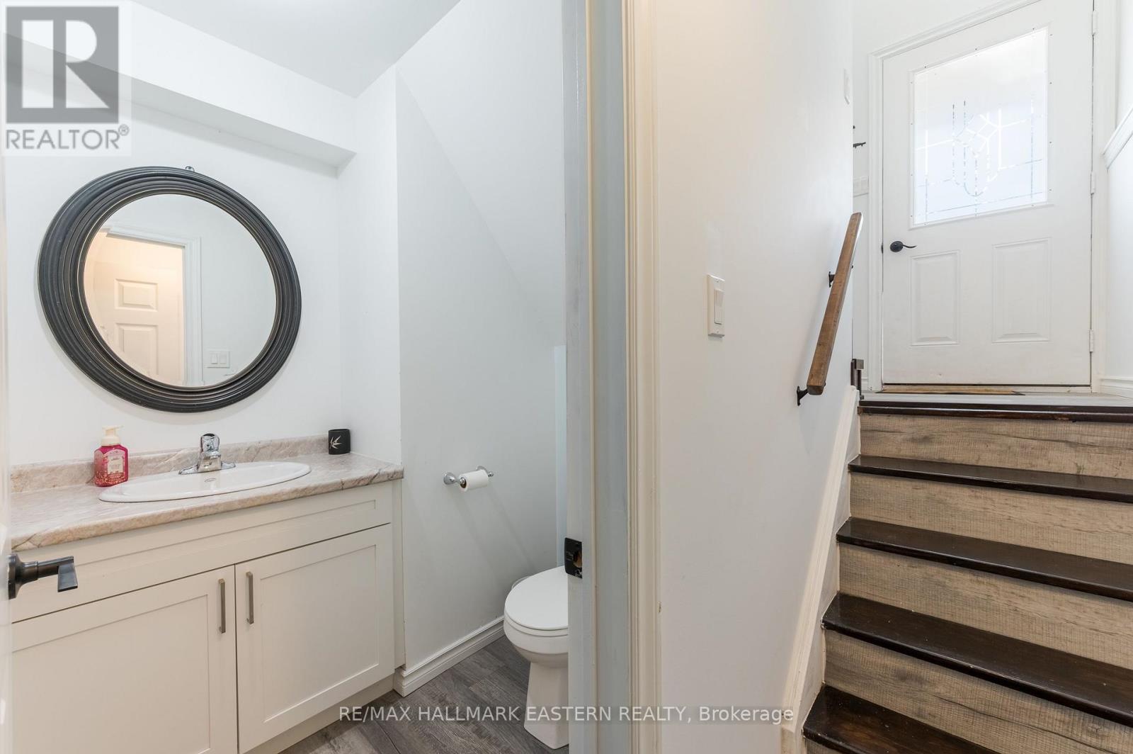 210 MAXWELL AVENUE - 28