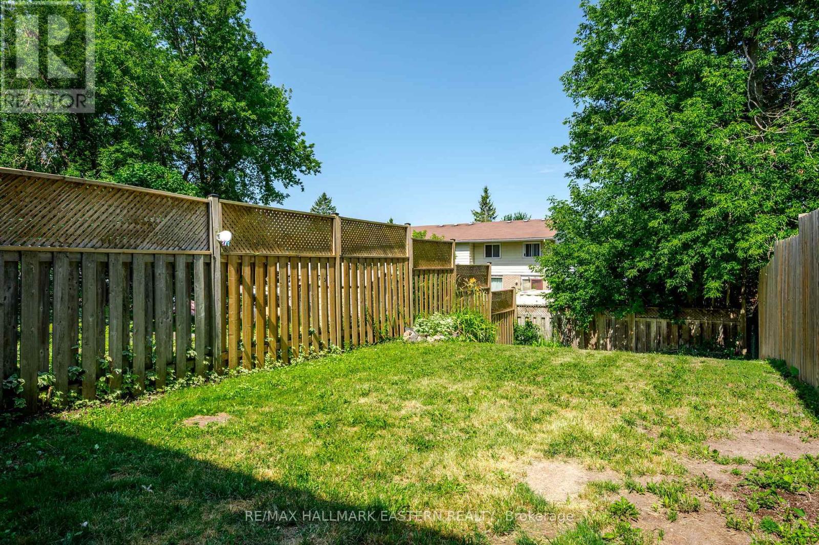 210 MAXWELL AVENUE - 34