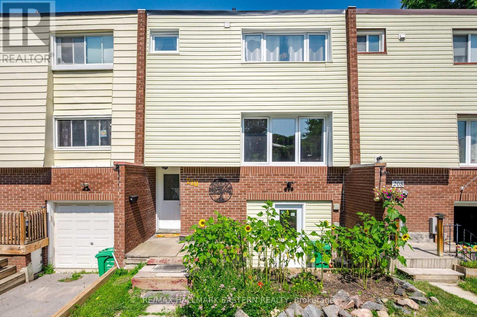 210 MAXWELL AVENUE - 37