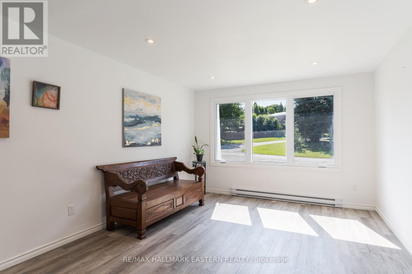 210 MAXWELL AVENUE - 4