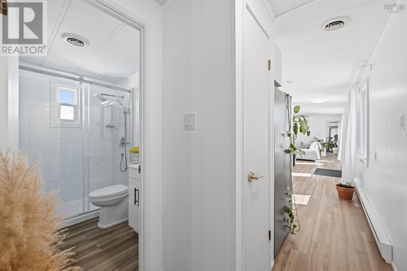 6 Alderwood Court - 33