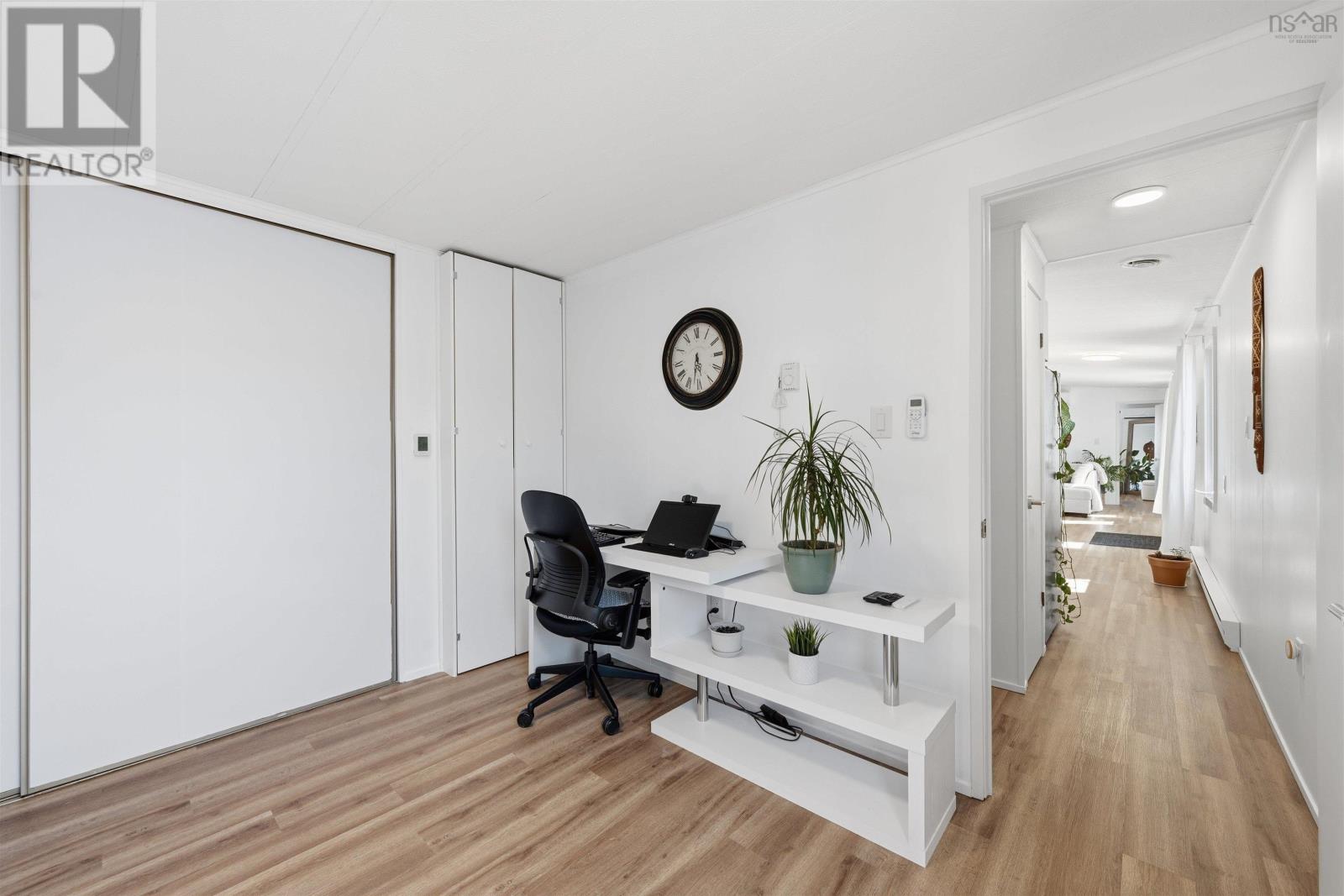 6 Alderwood Court - 32