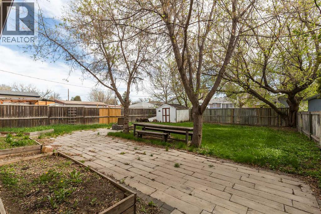 1414 13 Avenue S - 28