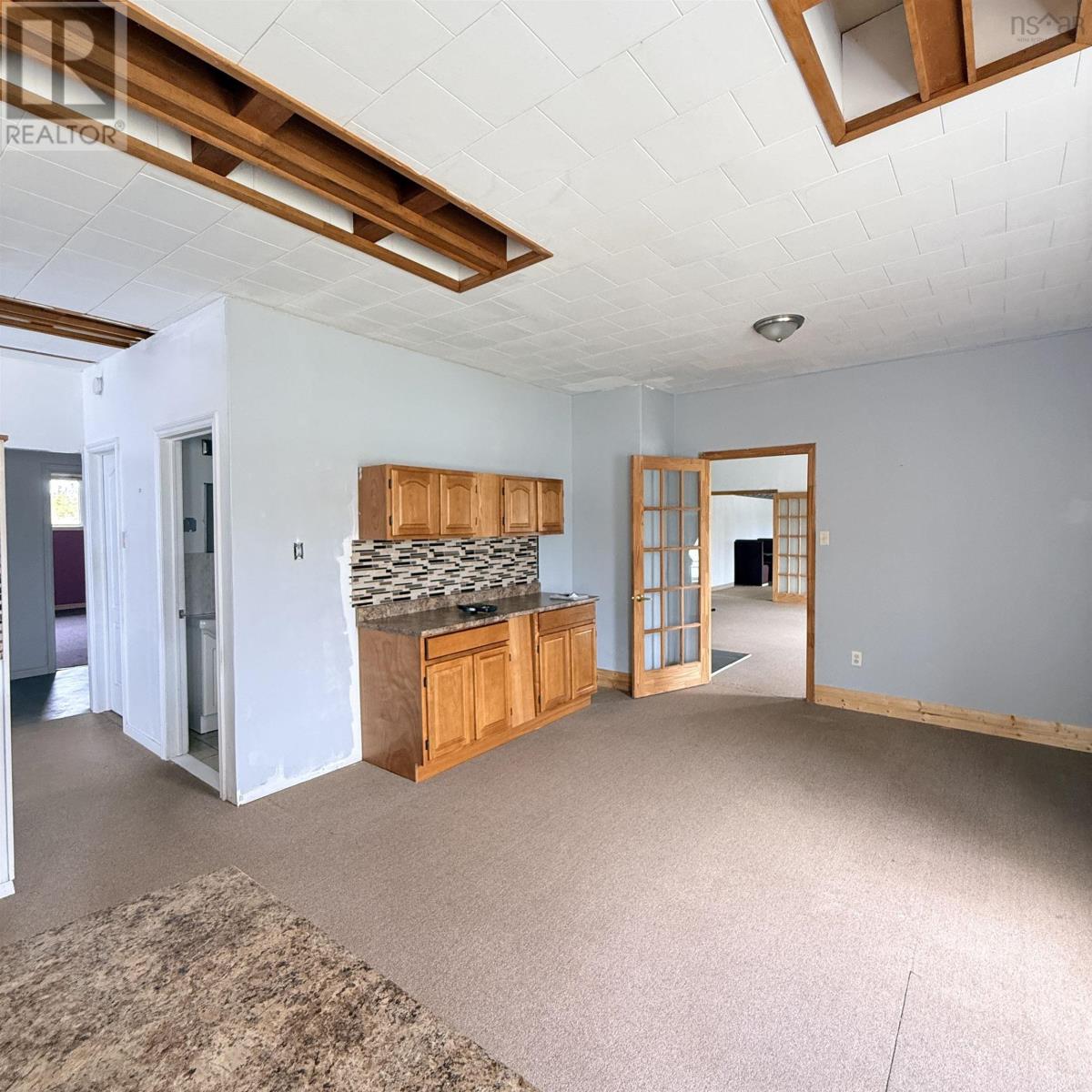 16989 Highway 7 - 20