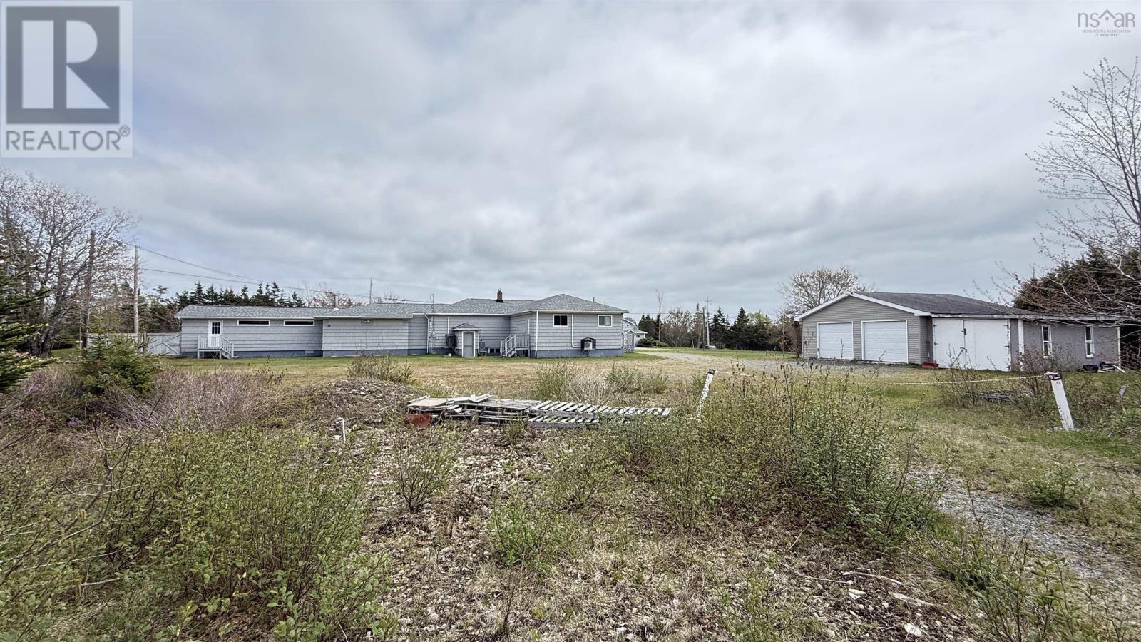 16989 Highway 7 - 39