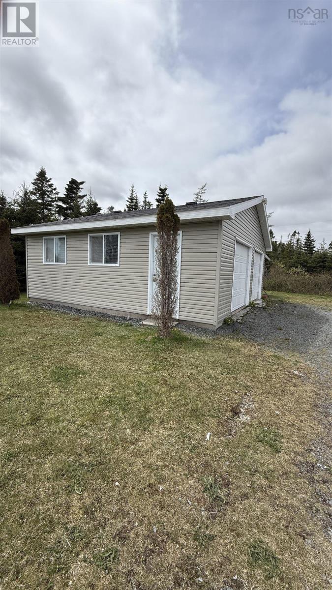 16989 Highway 7 - 44