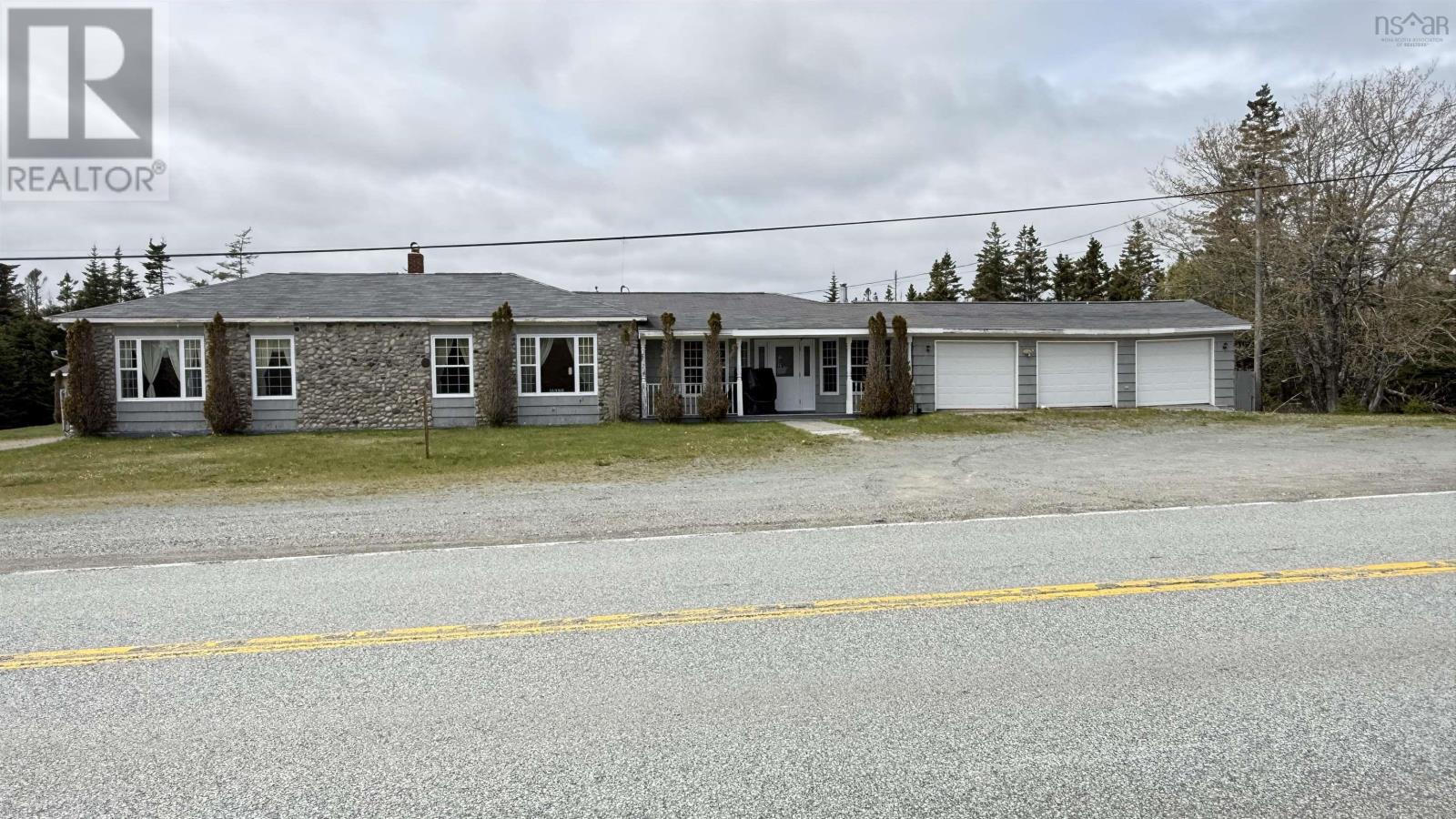16989 Highway 7 - 4