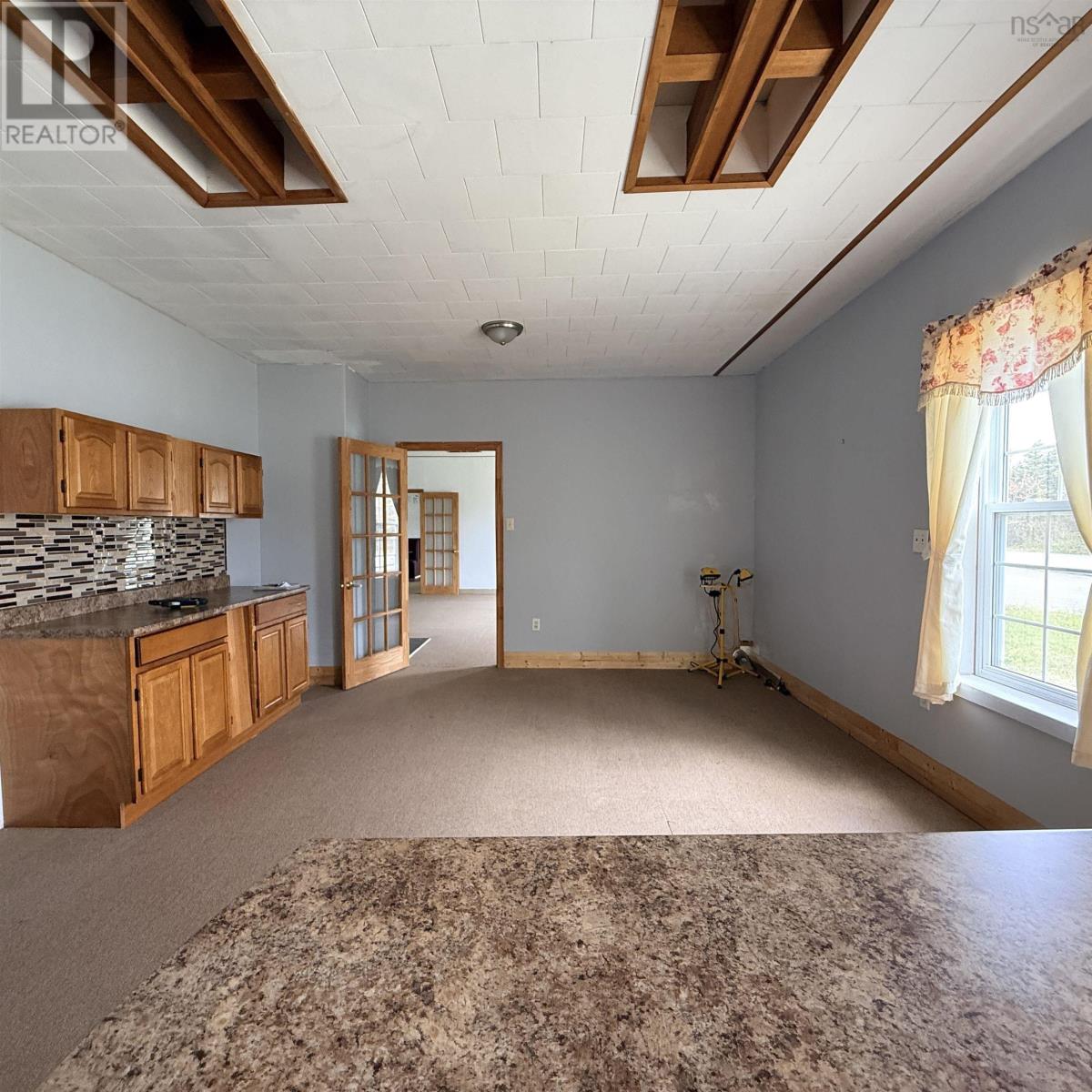 16989 Highway 7 - 23