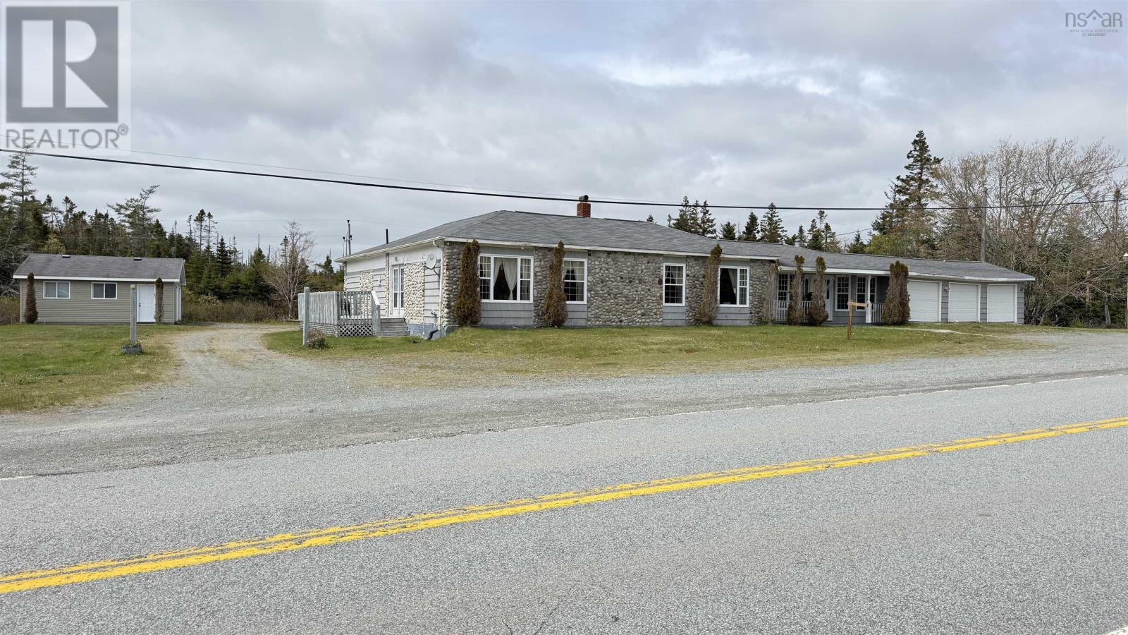 16989 Highway 7 - 3