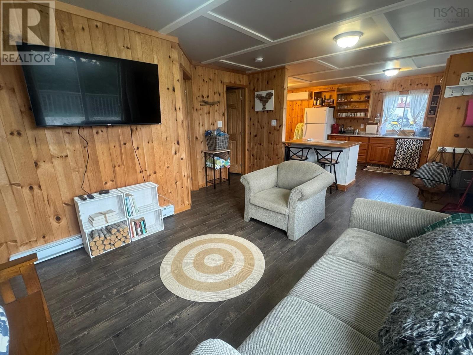 8521 19 Highway - 15