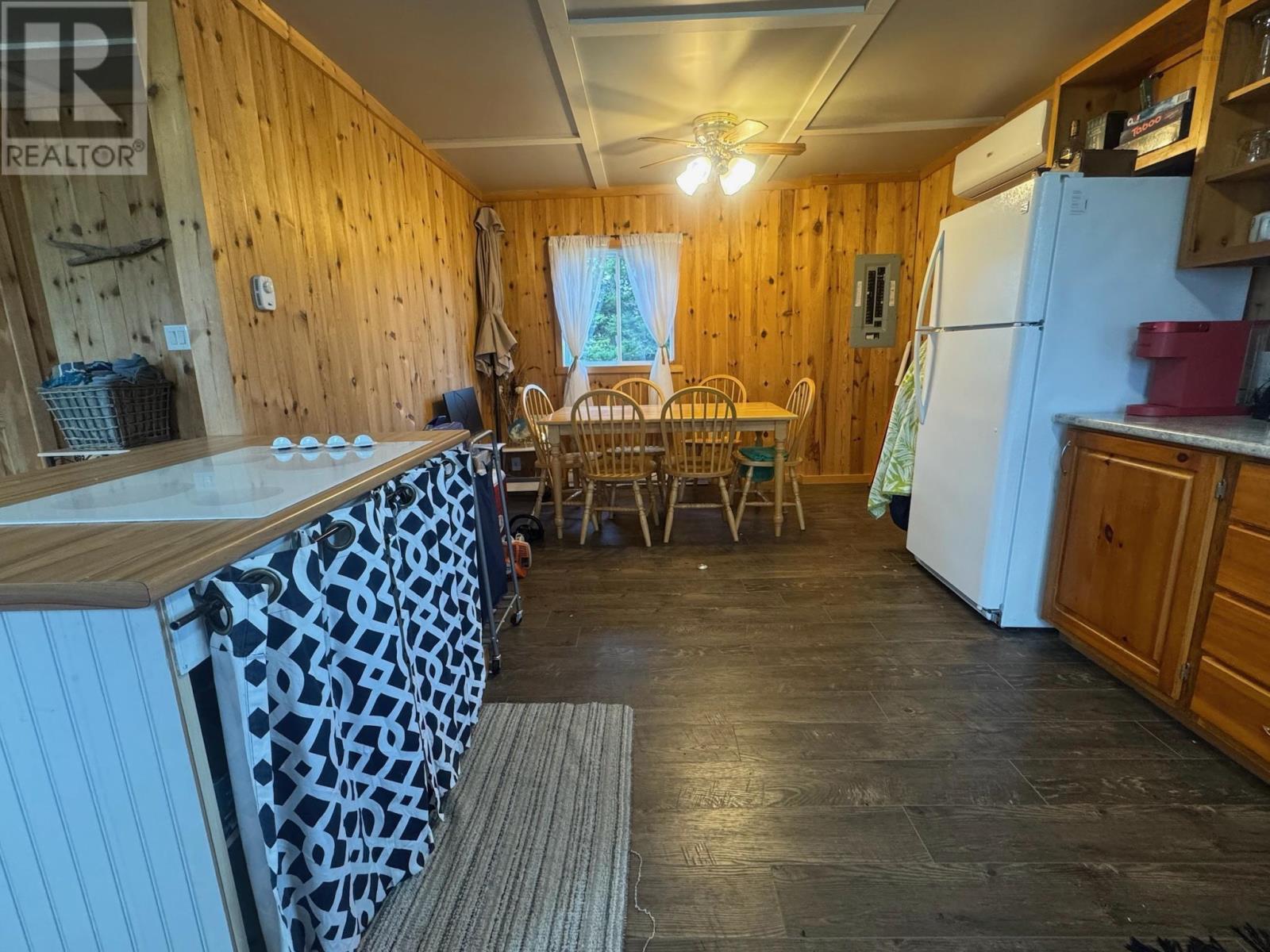 8521 19 Highway - 16