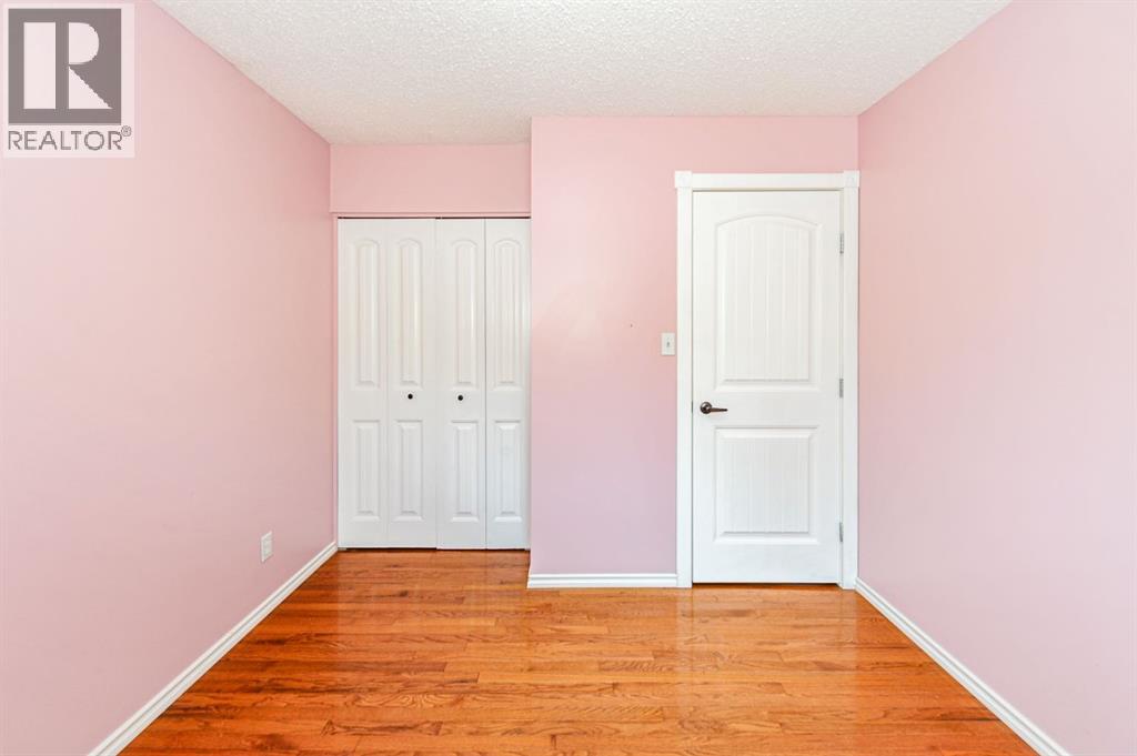68 Elliott Drive - 24