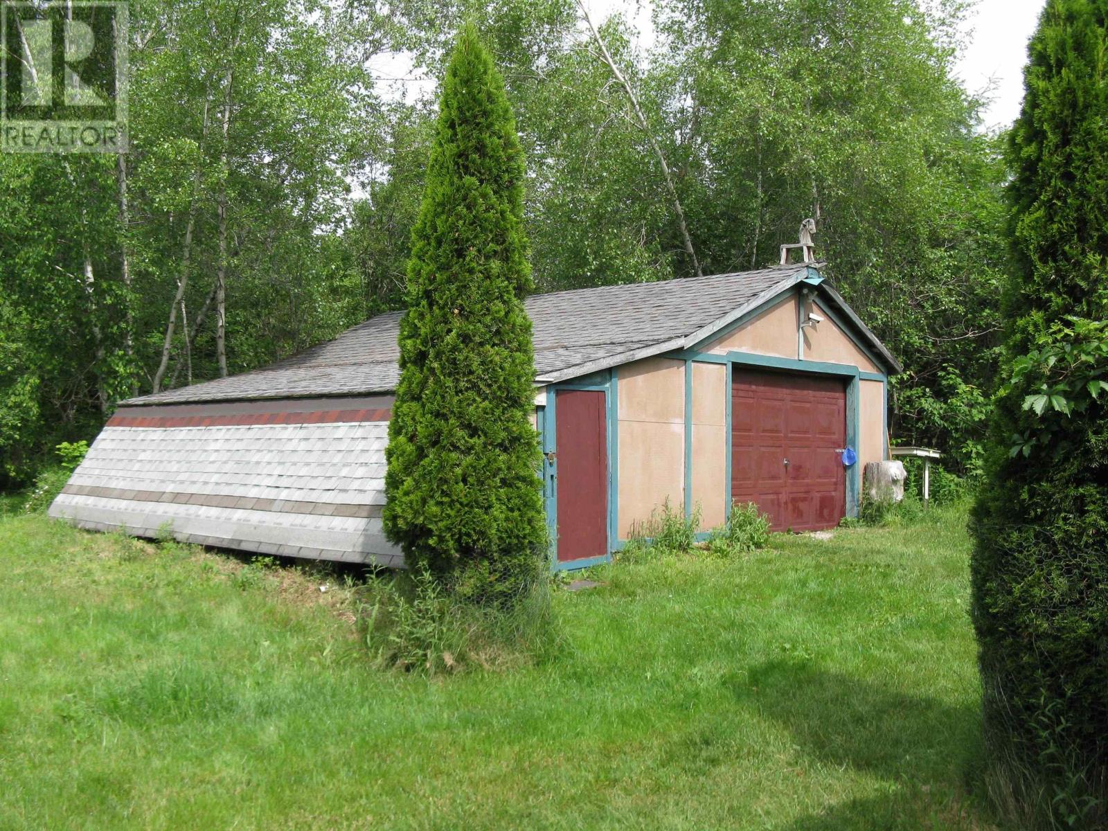1368 East Dalhousie Road - 26