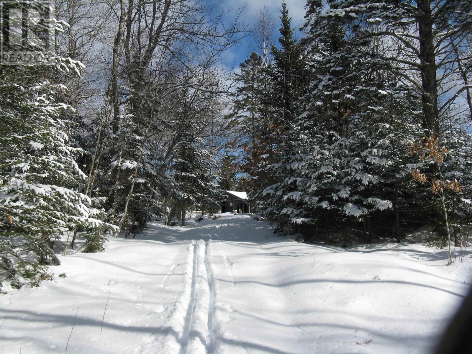 1368 East Dalhousie Road - 32
