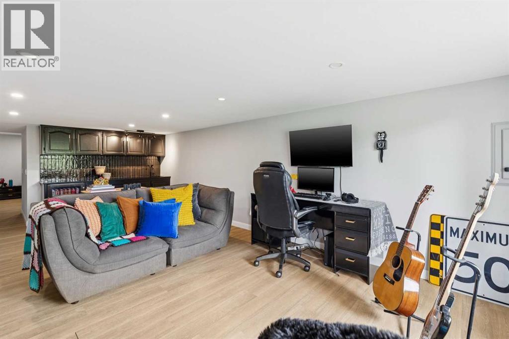 84 EDENSTONE Way NW - 40