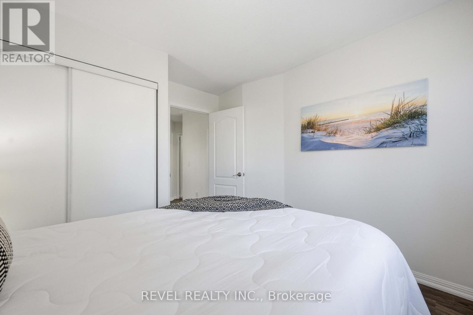 56 GREENGROVE WAY - 37