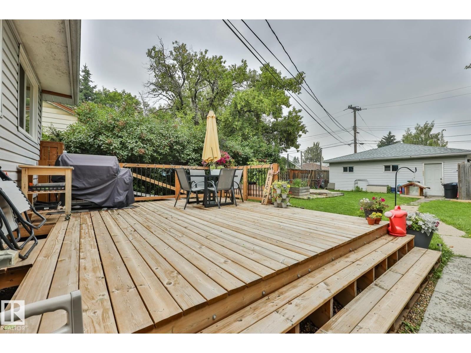 10415 163 ST NW - 3