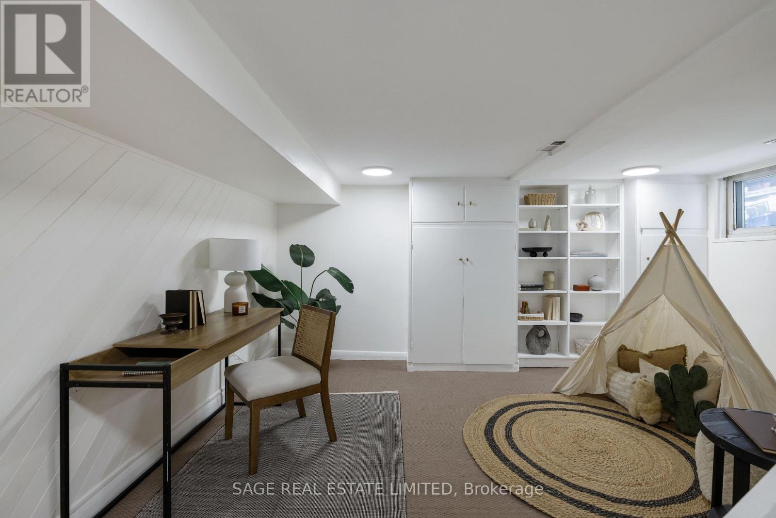 250 SPRINGDALE BOULEVARD - Image 40