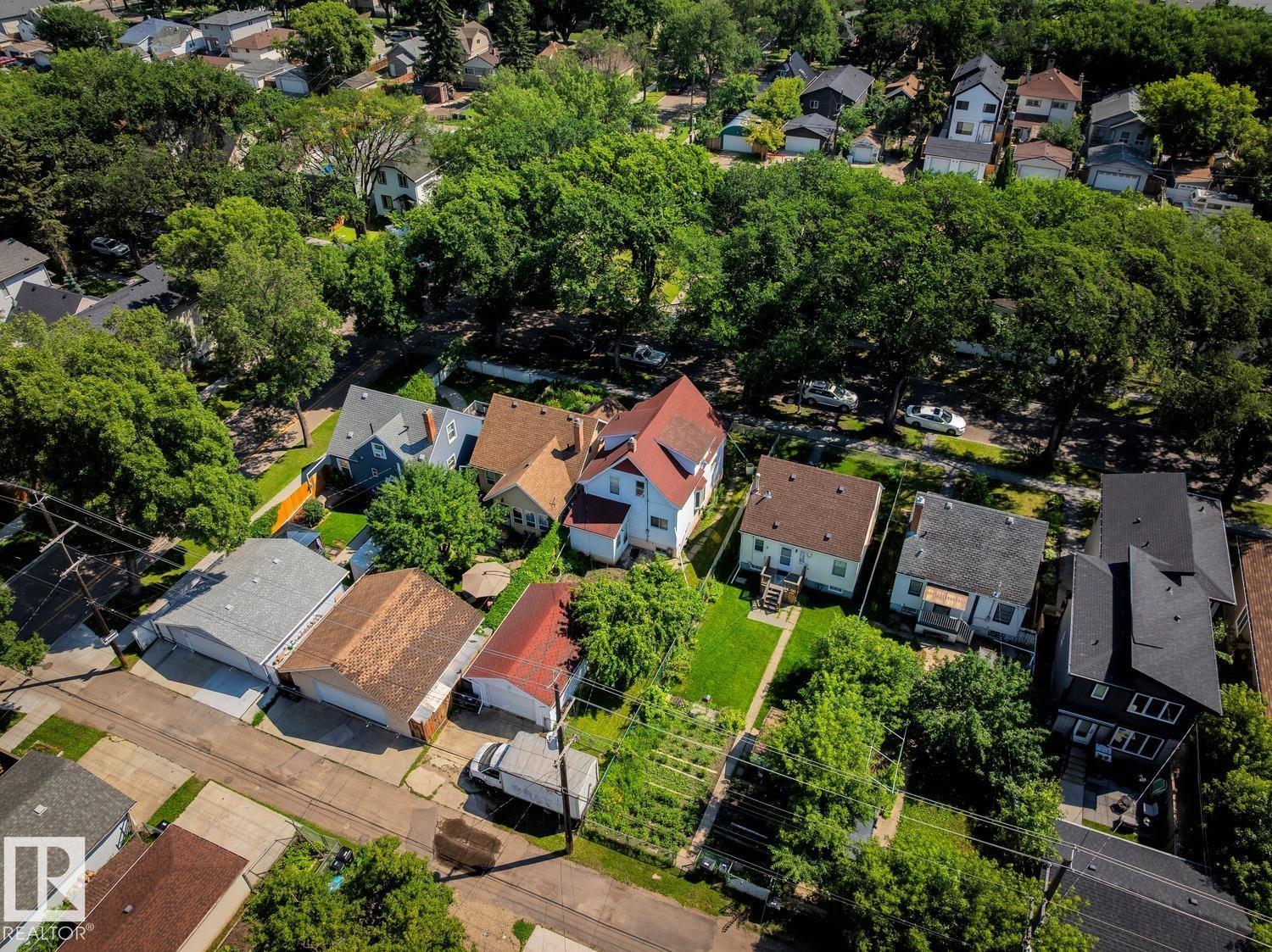 11340 90 ST NW - 29