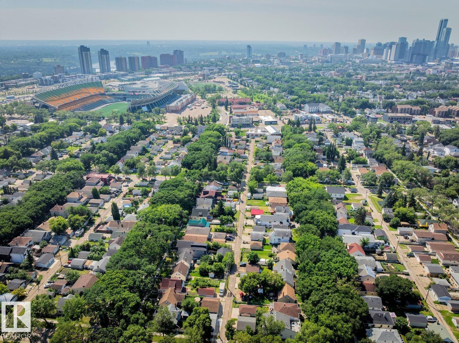 11340 90 ST NW - 30