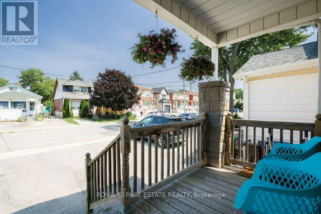 82 AUGUST AVENUE - Image 31