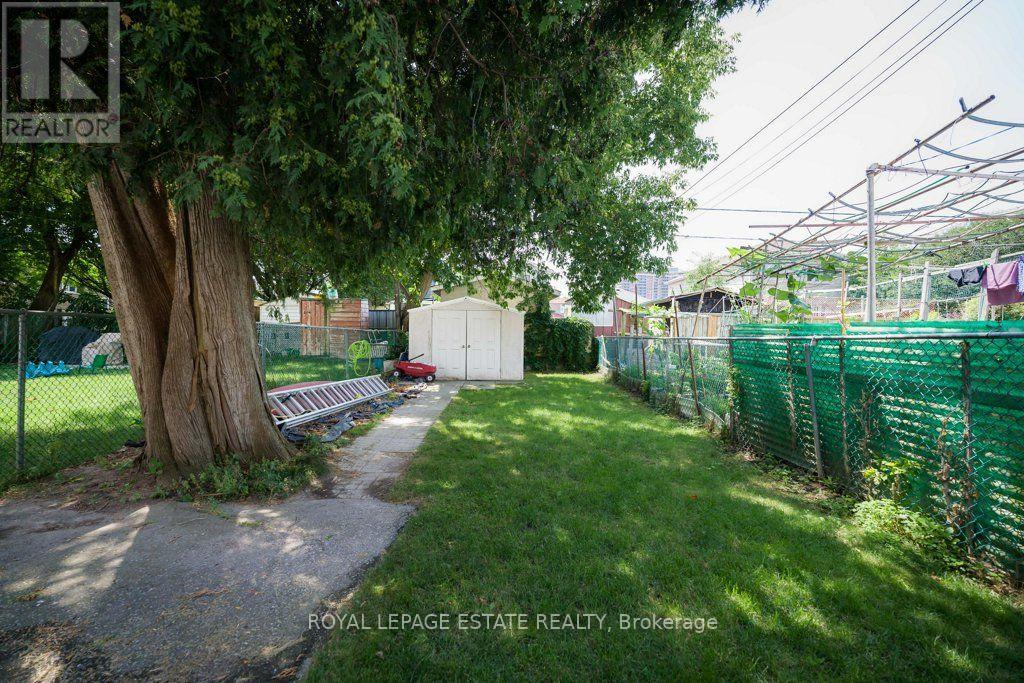 82 AUGUST AVENUE - Image 37