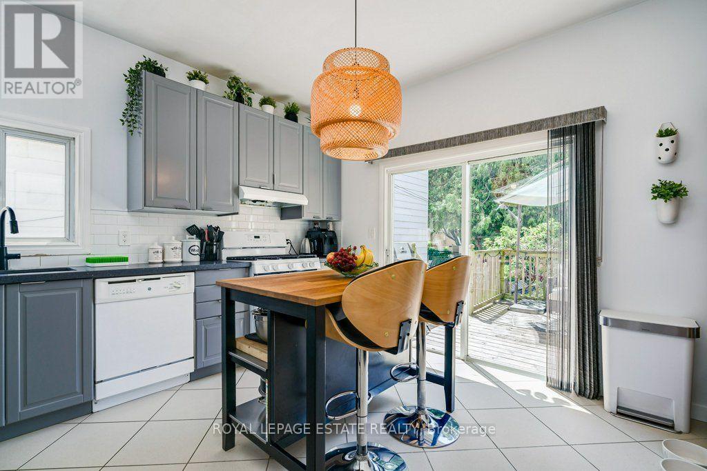 82 AUGUST AVENUE - Image 9
