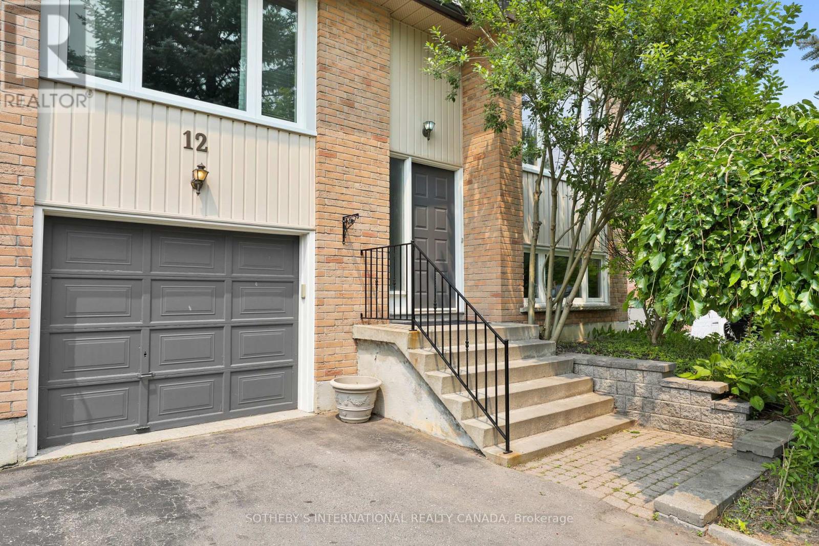 12 DUNKIN AVENUE - 6