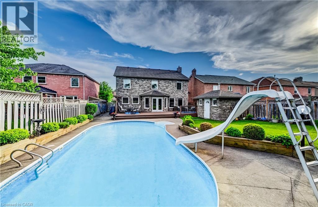 48 LENNOX Crescent - Image 47