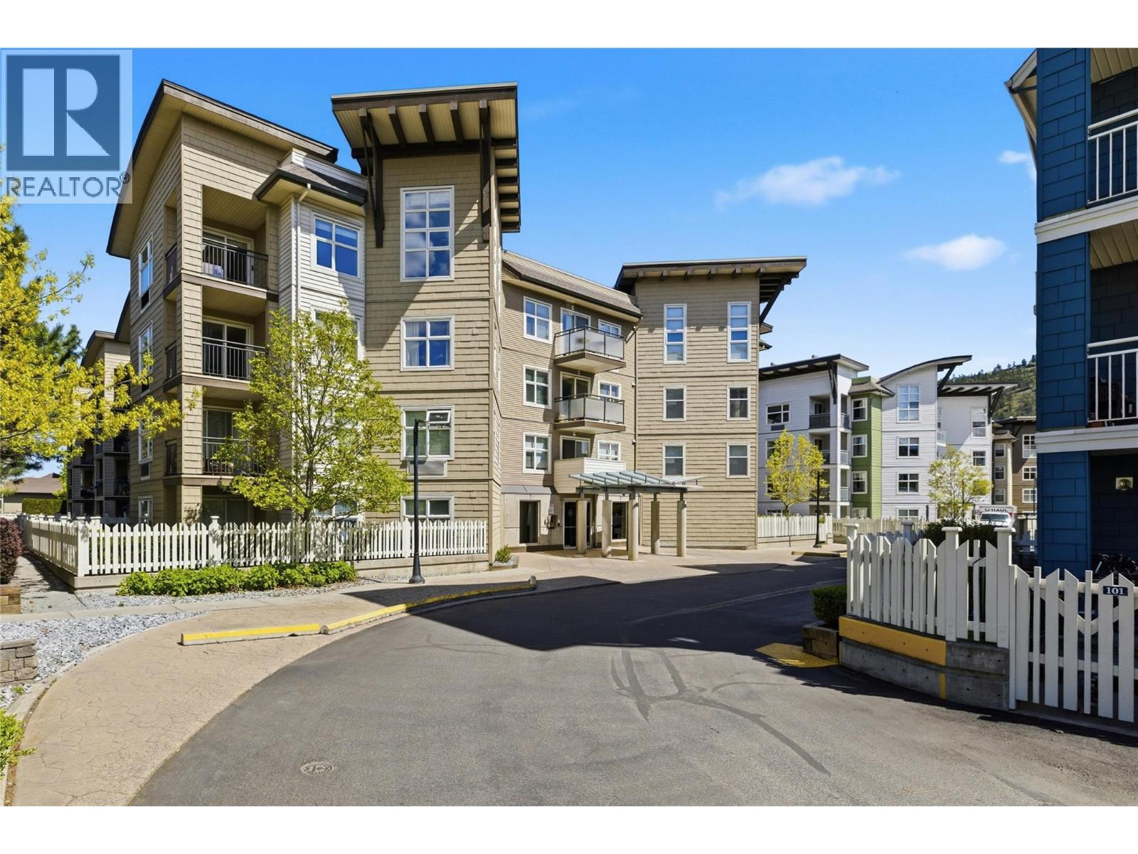 #214 547 Yates Road - 2