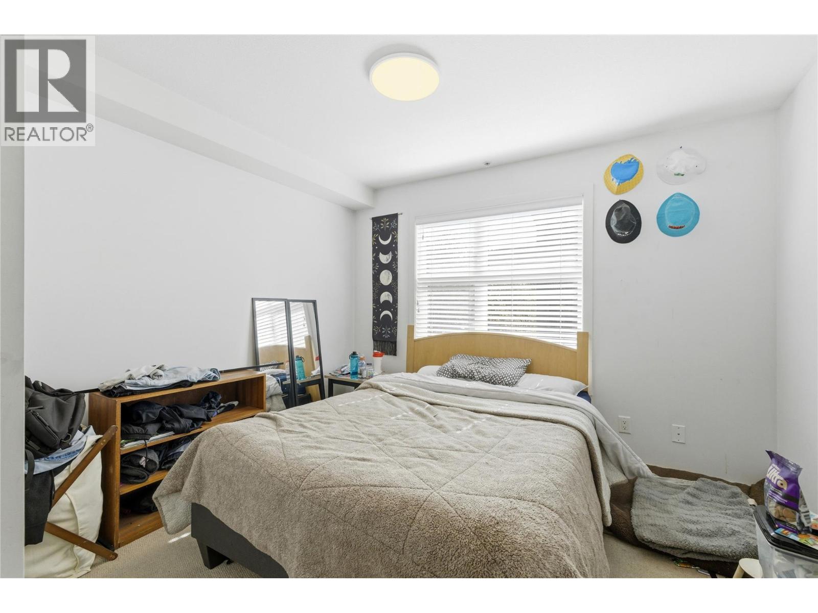 #214 547 Yates Road - 23