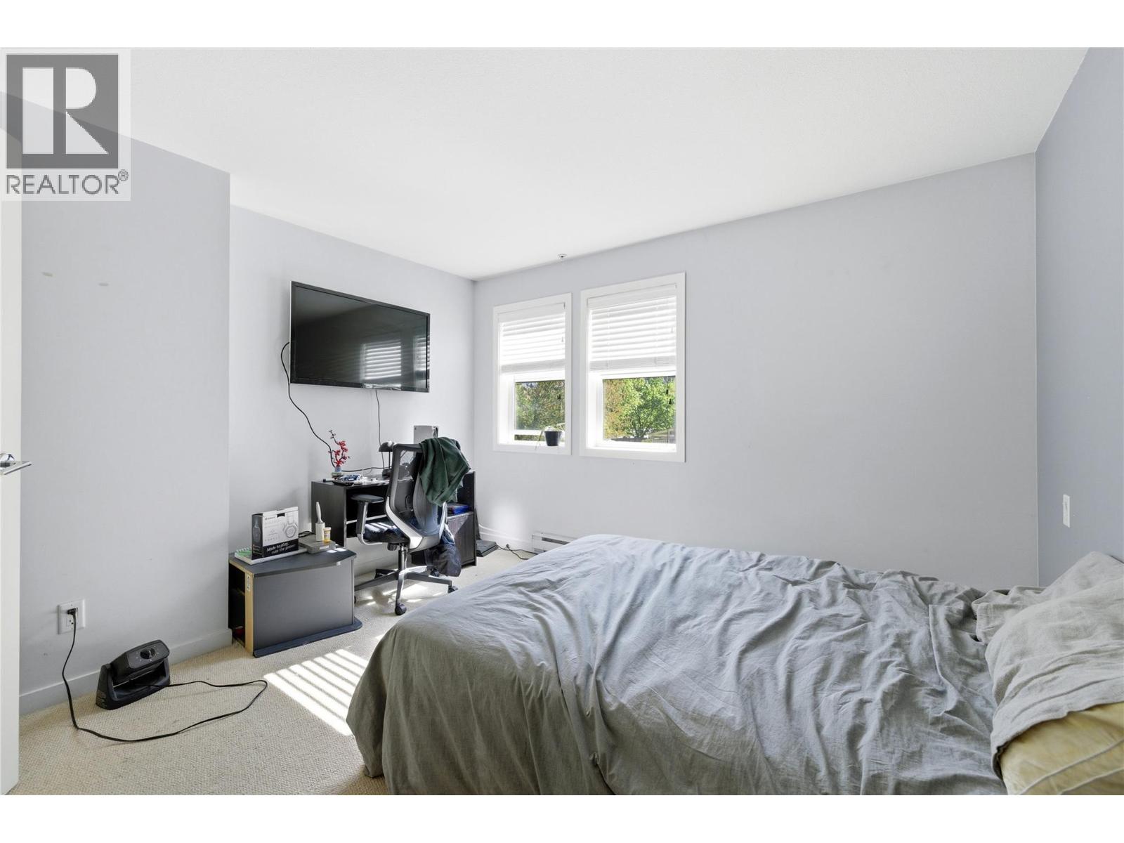 #214 547 Yates Road - 18