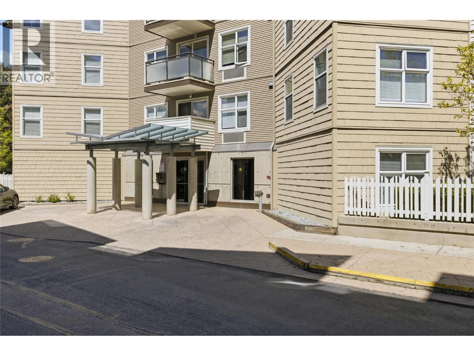#214 547 Yates Road - 3