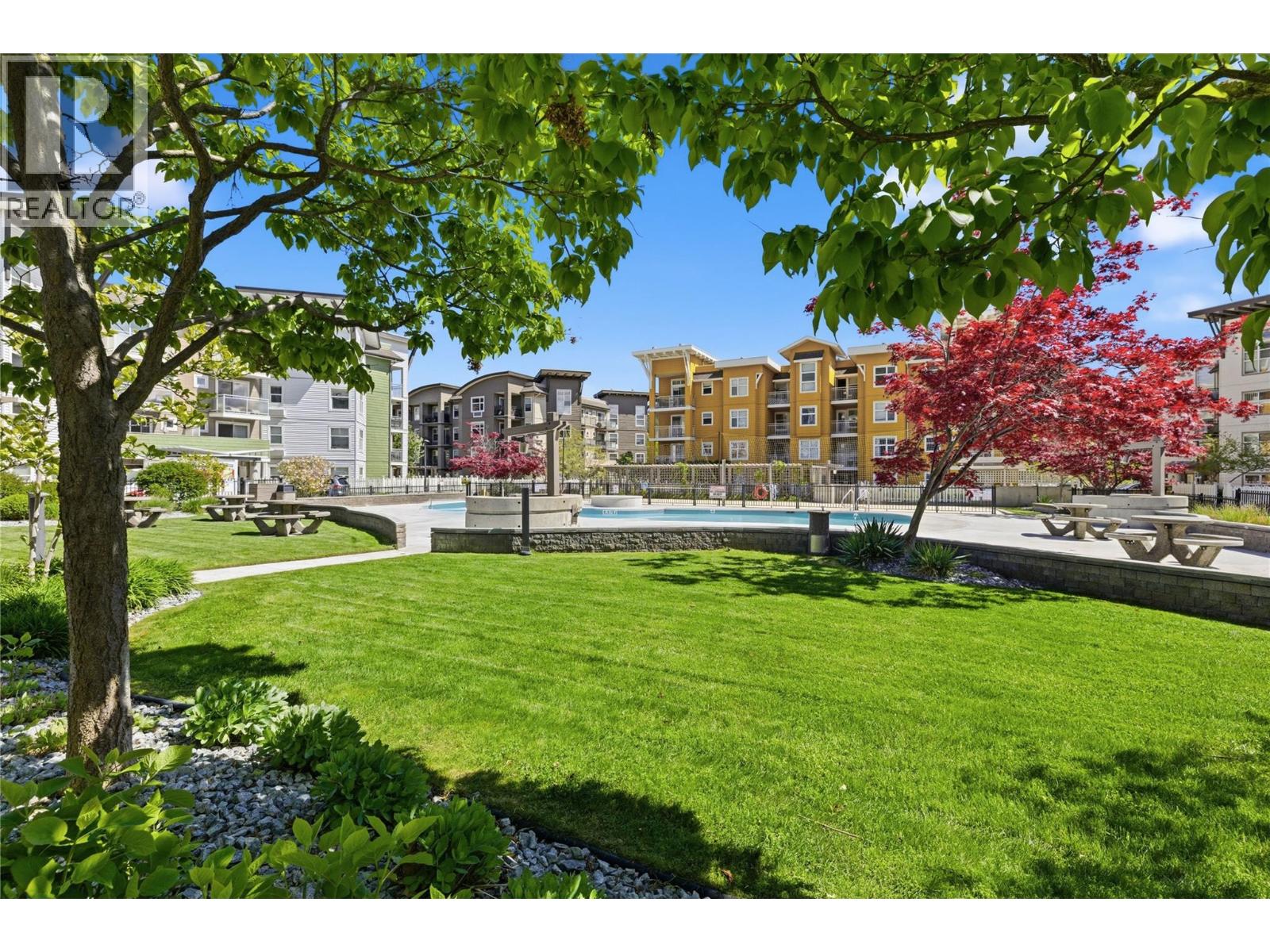 #214 547 Yates Road - 37