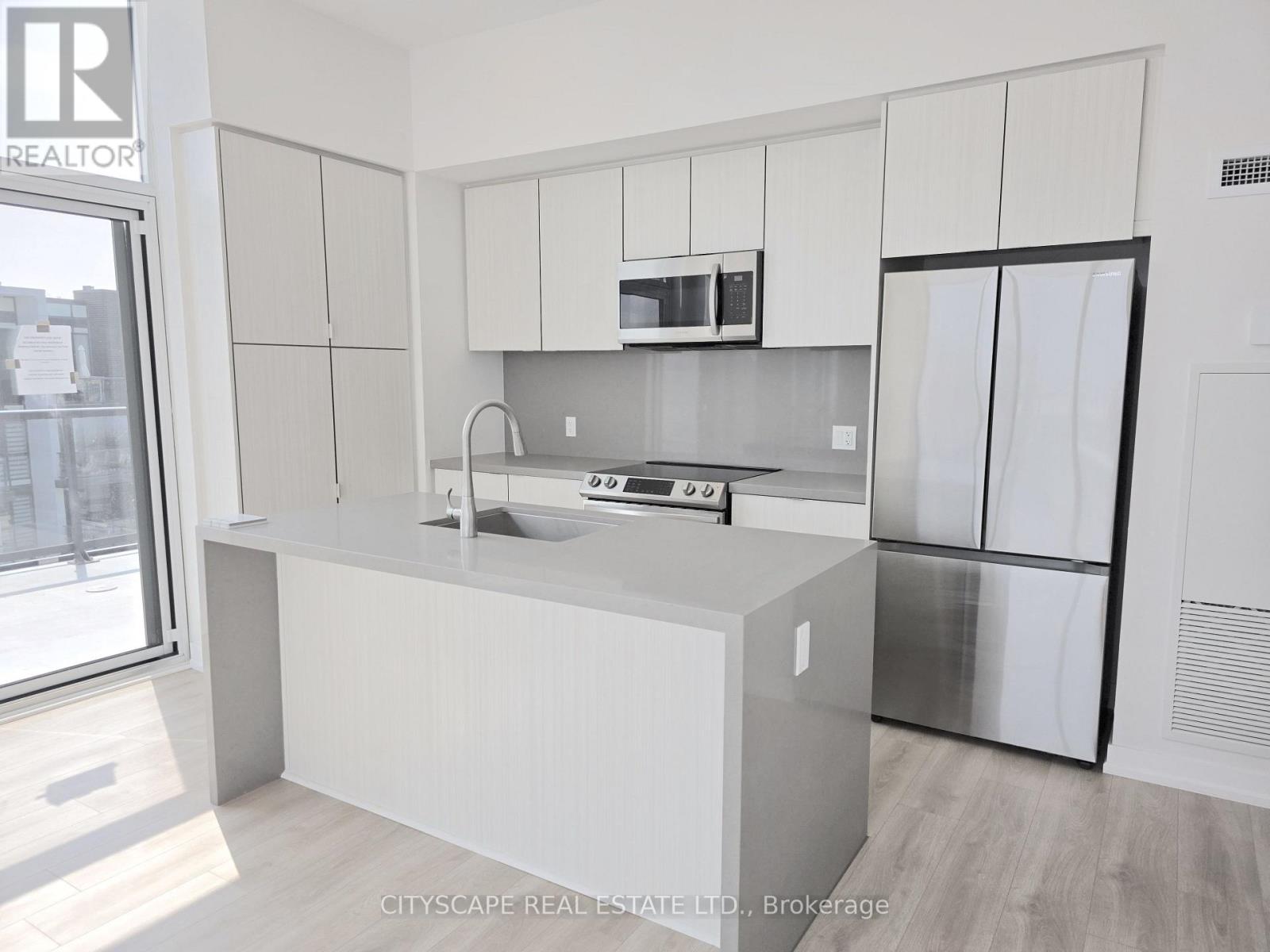 #418 415 SEA RAY AVENUE - Image 10