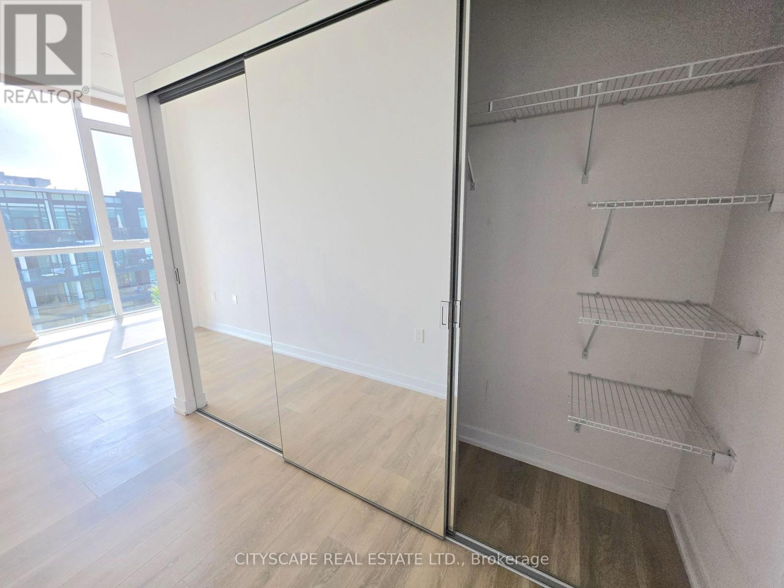 #418 415 SEA RAY AVENUE - Image 14