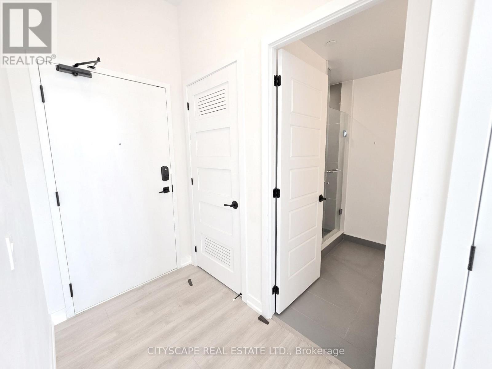 #418 415 SEA RAY AVENUE - Image 5