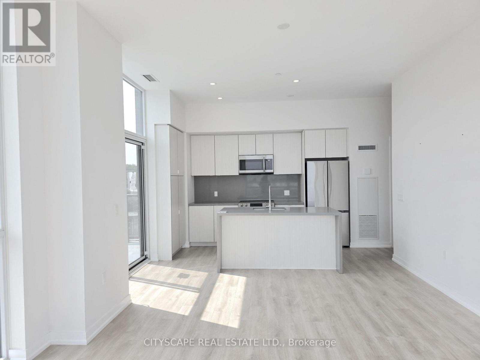 #418 415 SEA RAY AVENUE - Image 6