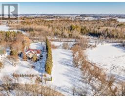 29 Country Heights Drive, Richmond Hill, ON L4E3M8 Photo 6