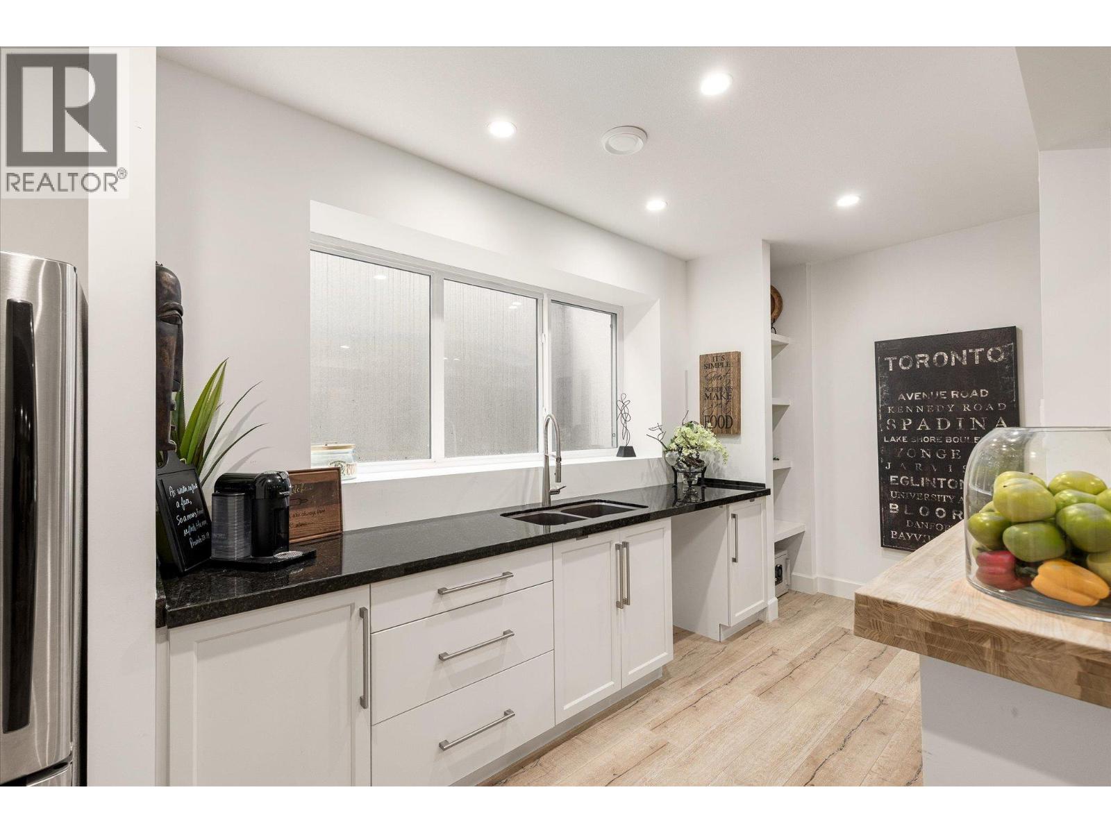 519 Metcalfe Avenue - 54