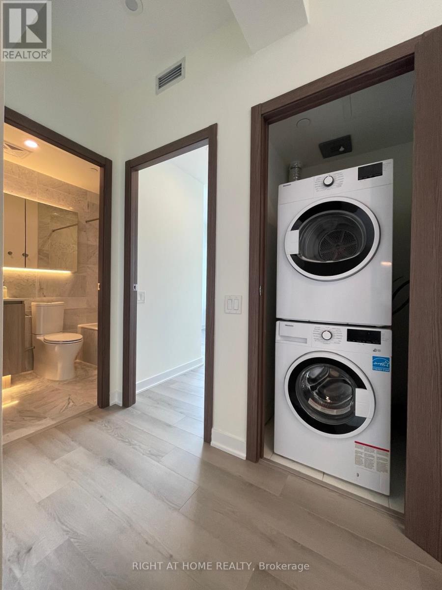 #3205 19 BATHURST STREET - 12