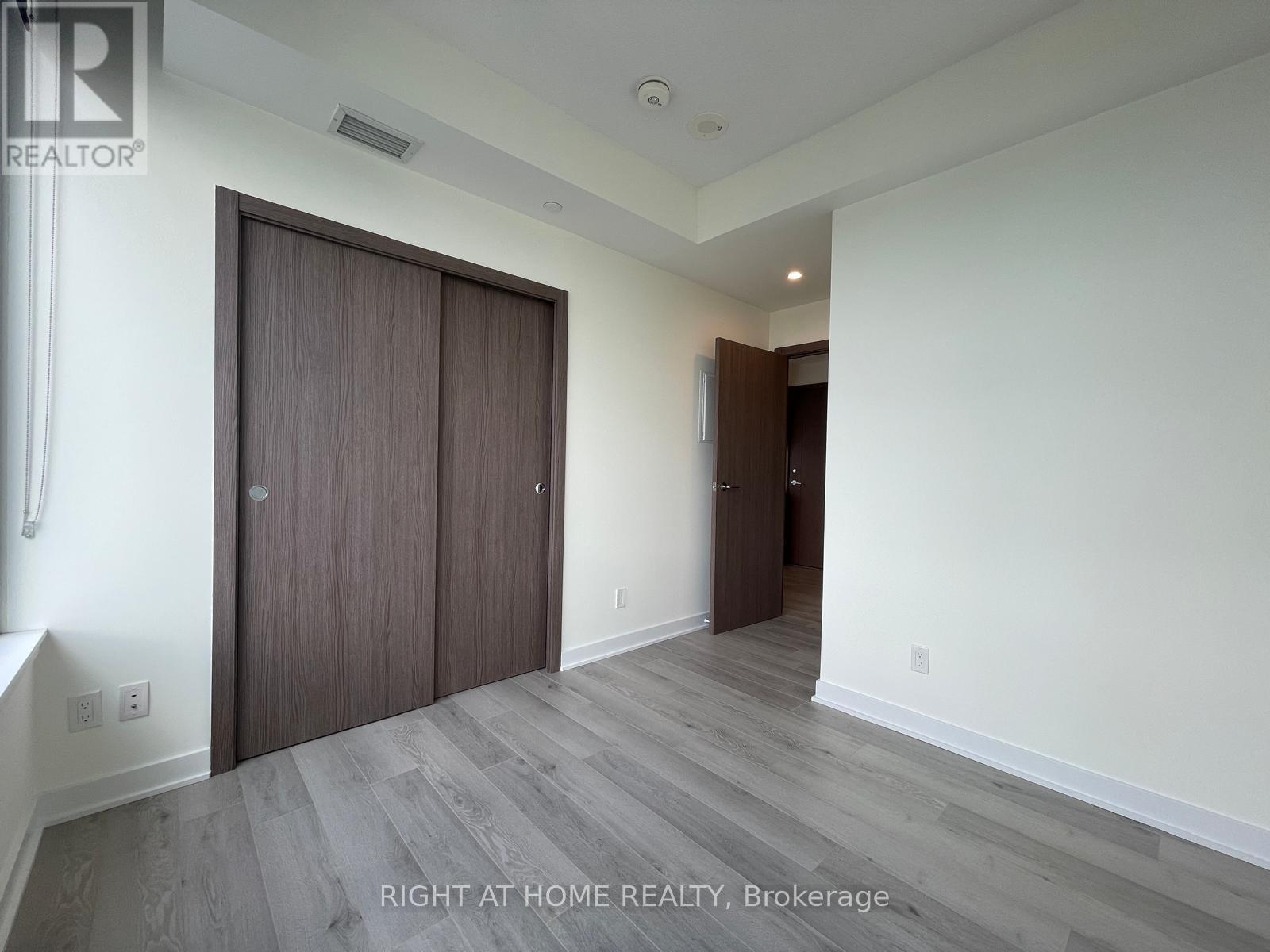 #3205 19 BATHURST STREET - 7