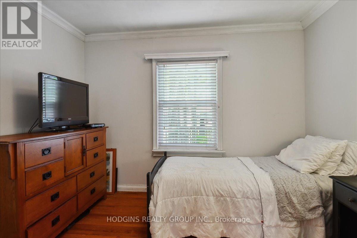 65 MINEOLA ROAD E - 13