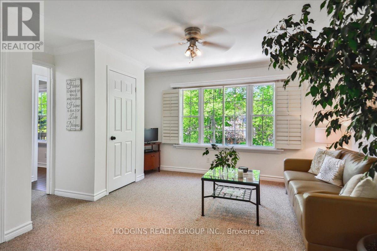 65 MINEOLA ROAD E - 19