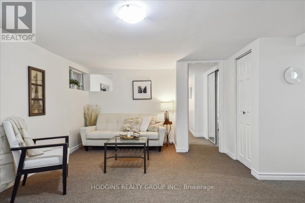 65 MINEOLA ROAD E - 30